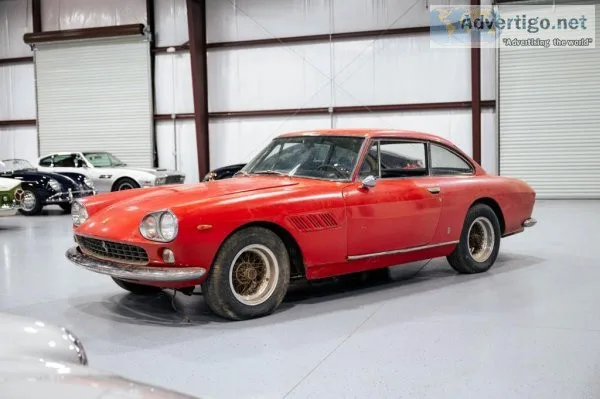 24406 1965 Ferrari 330GT 22