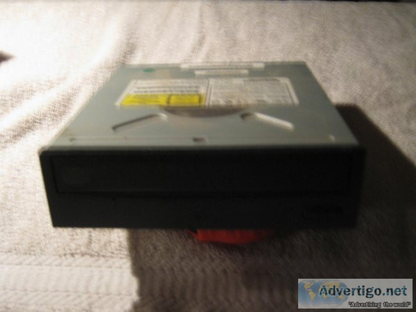 Used and Tested.  Asustek CDDVD ReadWrite Disc Unit.  Model CRW-