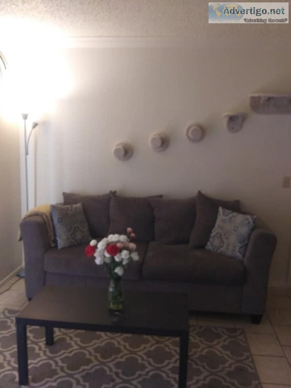 Bob Mills Furniture Couch