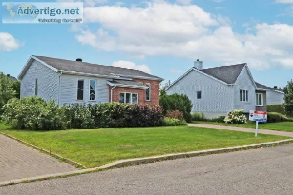  Magnifique propri&eacutet&eacu te &agrave St-Hyacinthe 389 000 