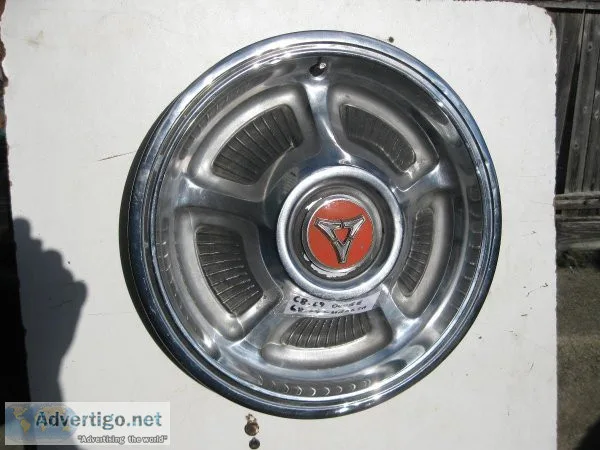 1968-69 CHARGER HUBCAPS