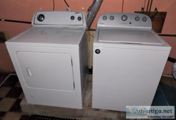 Whirlpool Washer And Gas Dryer Set