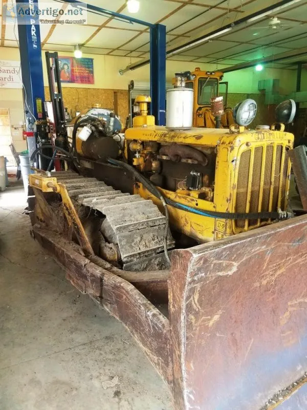 D4 CATERPILLAR CRAWLER DOZER 1958