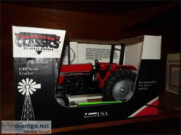COLLECTOR TOY TRACTORS