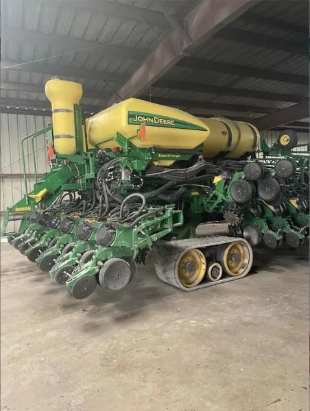 2017 John Deere DB60 Planter