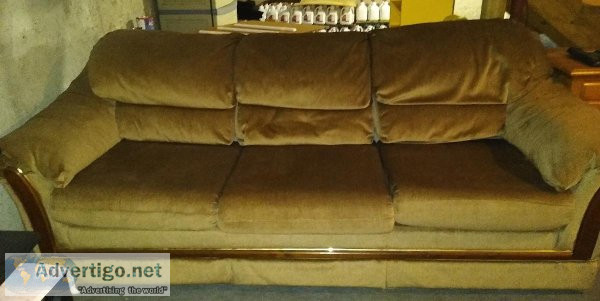 3 Cushions Couch