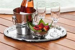 Choose from red wines, white wines or both, you will enjoy them 