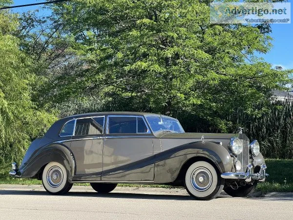 24421 1954 Rolls-Royce Silver Wraith