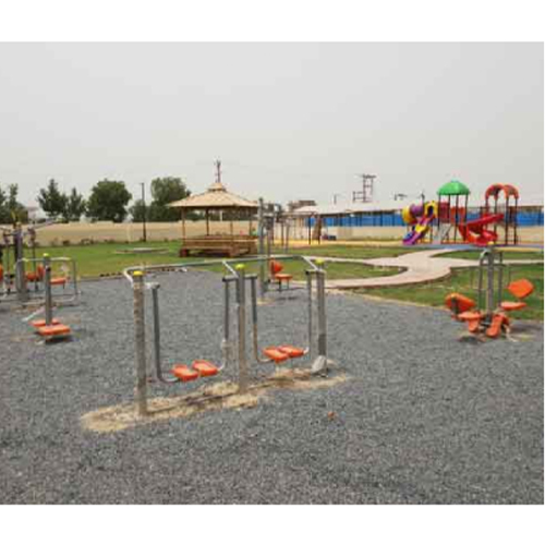 Open park exercise equipment