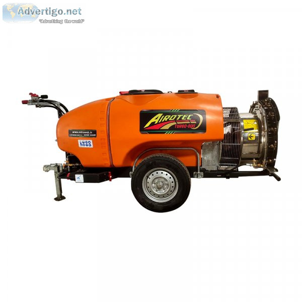 Leading manufacturer of tractor mounted sprayer