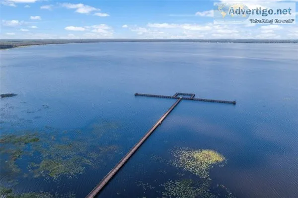 Live near in the Biggest fresh water pier in FL