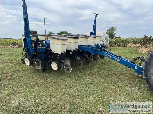 2001 Kinze 3000 Planter For Sale In Savannah Missouri 64485