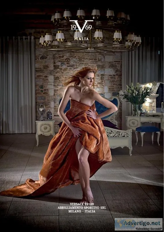 Looking for good-looking female artistsmodels for the catalogue