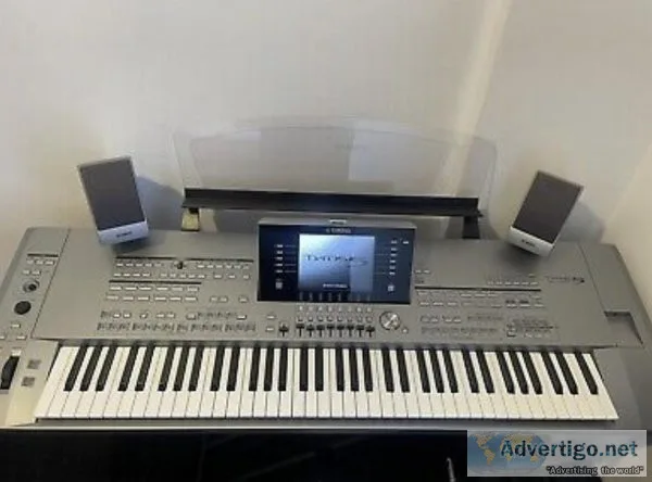 Yamaha Tyros 5 76 Keyboard With Speaker System