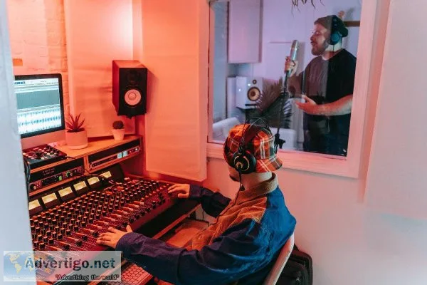 YOUR PERSONAL HOME RECORDING STUDIO TUTOR (REMOTE BASED)