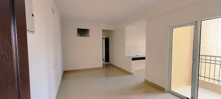 Fully furnished apartment on rent in supertech capetown
