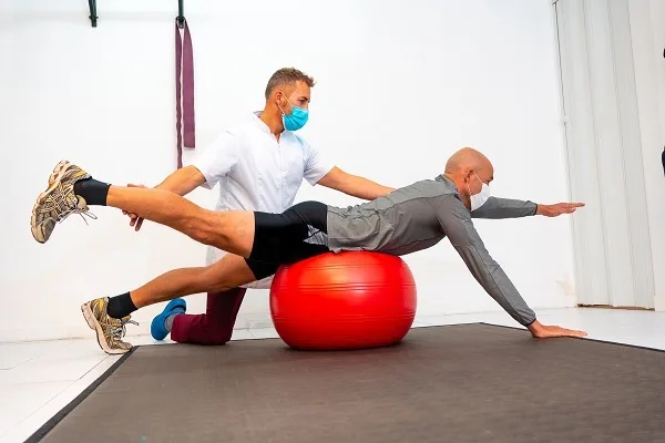 Are you suffering from a sports injury, visit physiocure clinic 