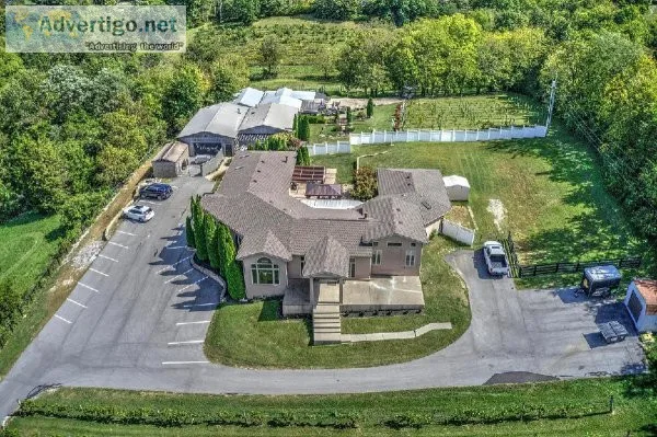 RELOCATION AUCTION &ndash PREMIER RESIDENCE and 10- ACRES