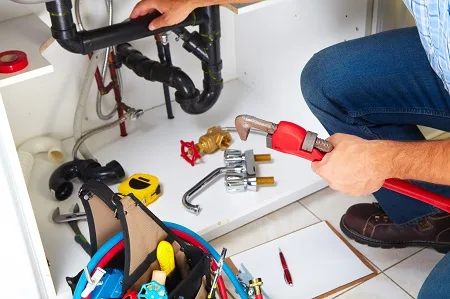 Why should you hire a professional plumber for water heater repa