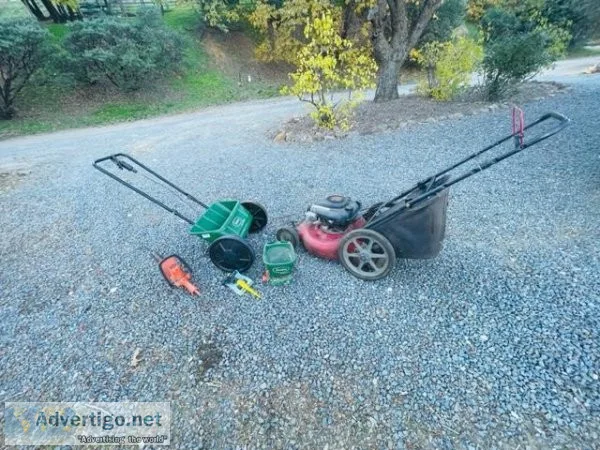 Murray High-wheel lawnmower FREE wother lawn equipment (Julian C