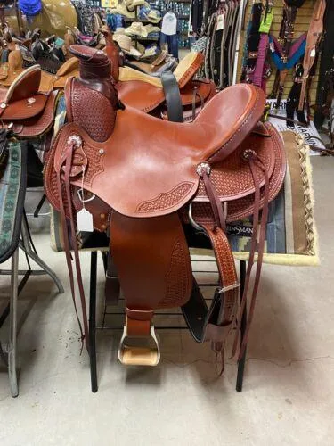 Roping Saddle Western Ranch Horse Cowhide Leather Floral Tooled 