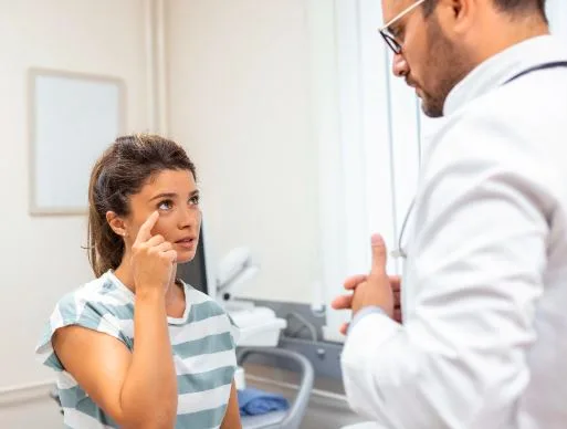 Laser eye centre in delhi for permanent visual acuity