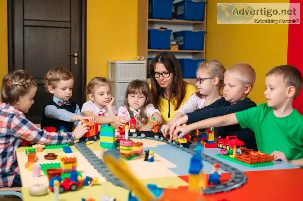 Montessori training institute near me | montessori course in per