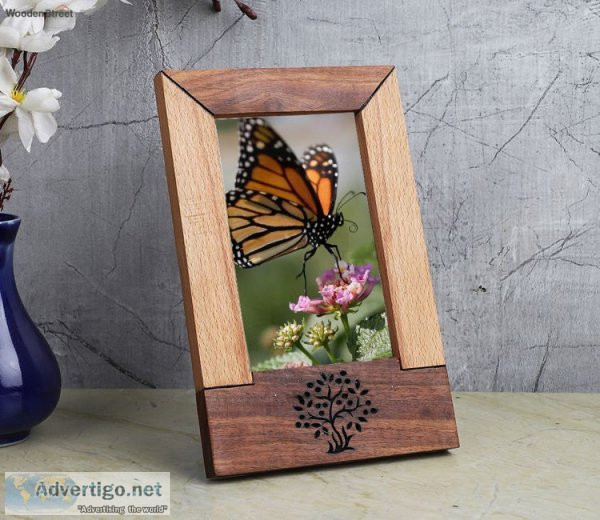 Order photo frame online in india on wooden street