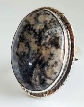 Shop psilomelane dendrite jewelry for ladies