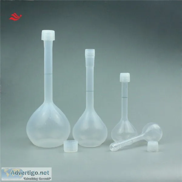Pfa volumetric flask with threaded closure