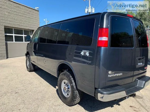 2019 gmc savana lt