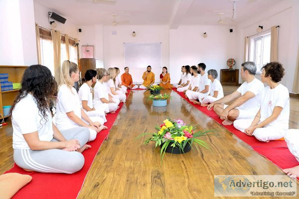 Best yoga teacher training in rishikesh