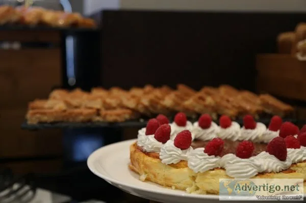 Dinner buffet at courtyard by marriott wtc