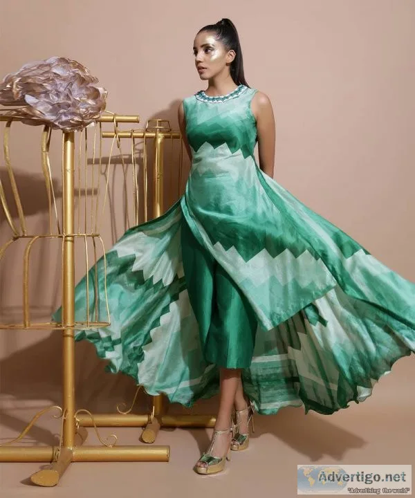 Pallavi jaipur indian designer women dresses at mirraw luxe