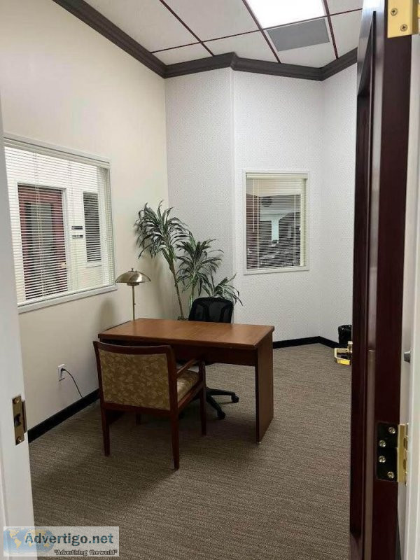 Single office w/ amenities for rent
