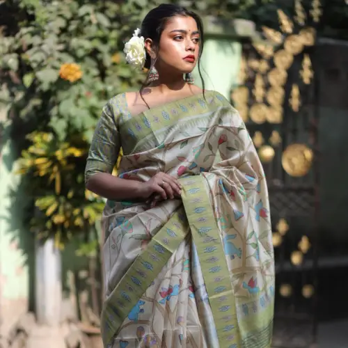 Best saree styles for plus size women