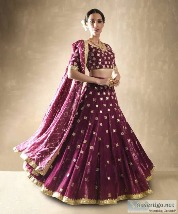 Get the latest designer lehenga choli designs at mirraw luxe