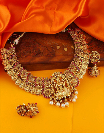Fancy design collection of south indian jewellery online and rea