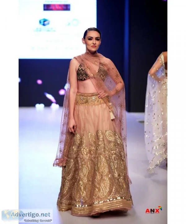 Get best rina dhaka s exclusive women s collection online at mir