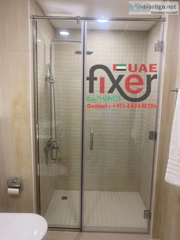 Swing shower enclosure