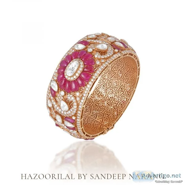 Searching for one of the best bridal jewellery shops in delhi
