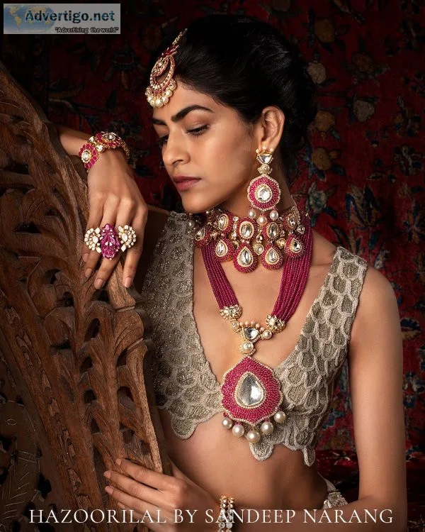 Buy jewellery from the best jewellery stores in india
