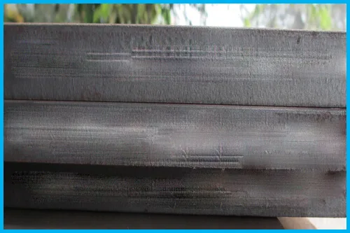 Abrasion resistant plate