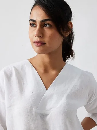Upgrade your wardrobe with women s v neck t shirts from creature