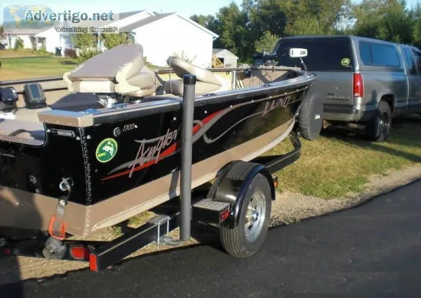 2000 lund angler 1700 mercury 50elhpt