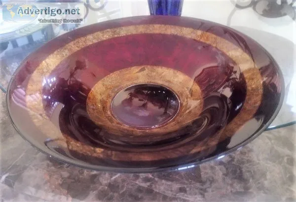 Red/gold glass plate/bowl centerpiece