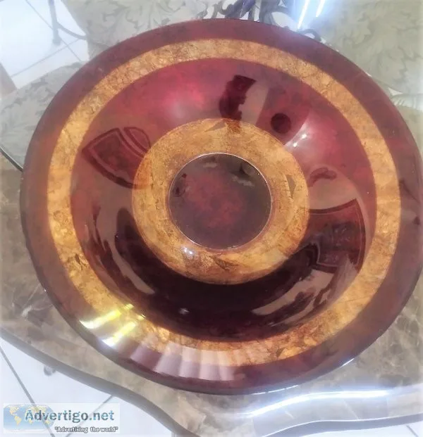 Red/gold glass plate/bowl centerpiece