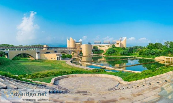 Resort with pool near hoshiarpur | luxury resort in hoshiarpur