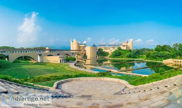 Resort with pool near hoshiarpur | luxury resort in hoshiarpur
