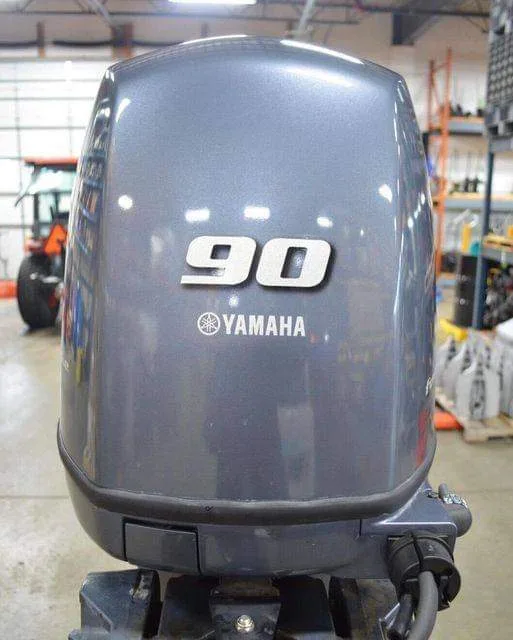 Yamaha 90hp outboard engine whatsapp +27604003833